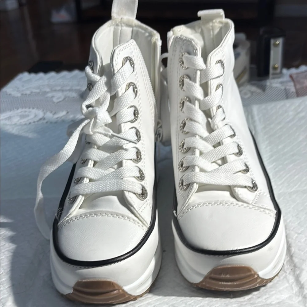 White Lace Up Boots with Textured Canvas and Rubber Sole
